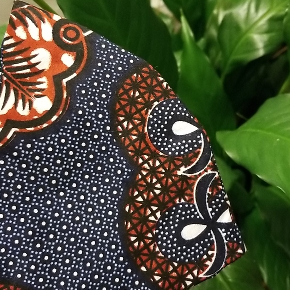 Face Mask - Picture 3 of 4